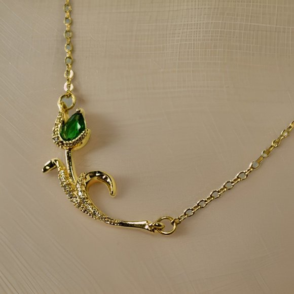 Gold 0.5 ct Jade Rose Zircon Pendant Necklace - Picture 5 of 16